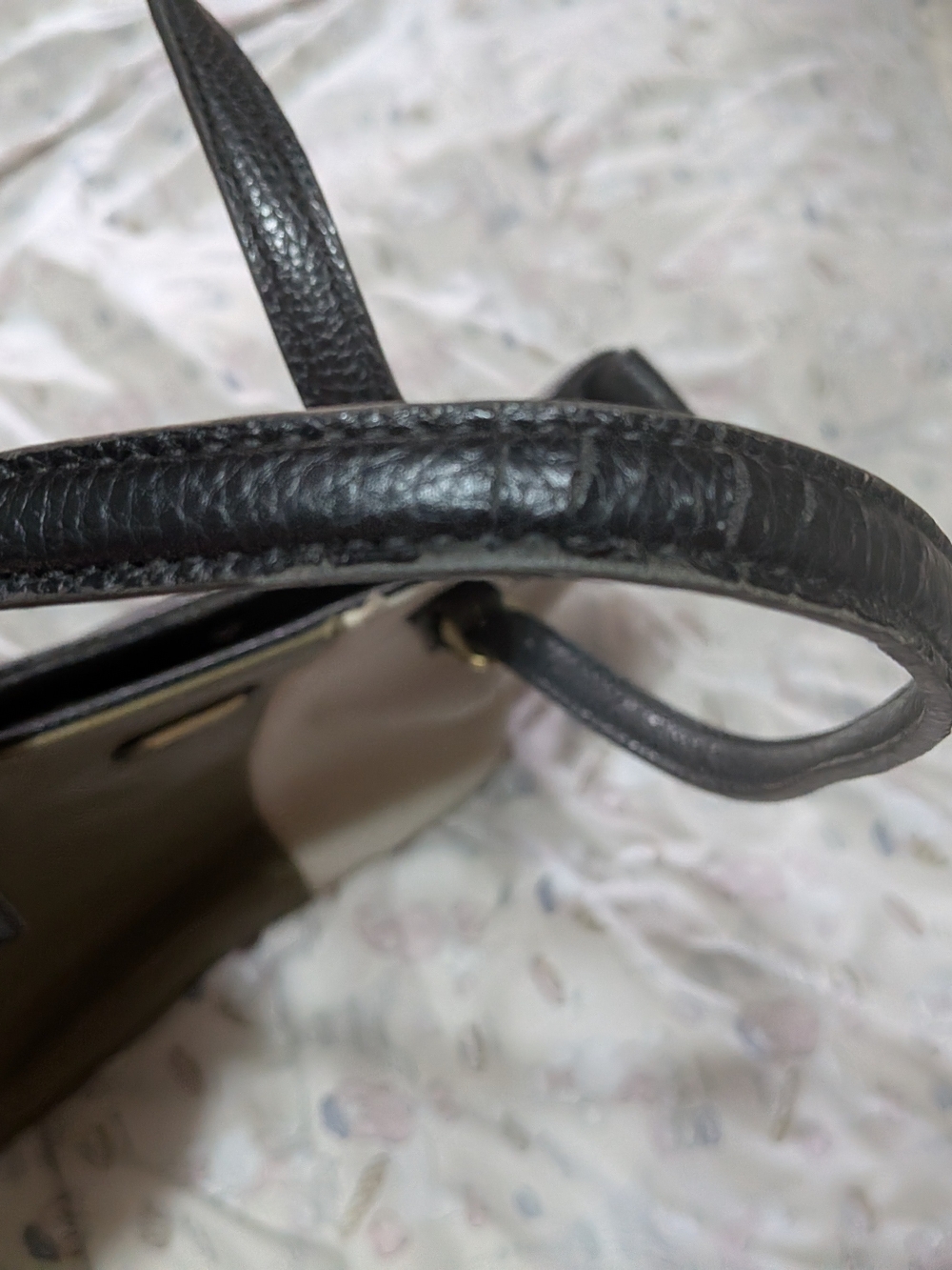 Anne Klein Olive, Cream & Black Two-Tone Tote - Picture 3 of 4